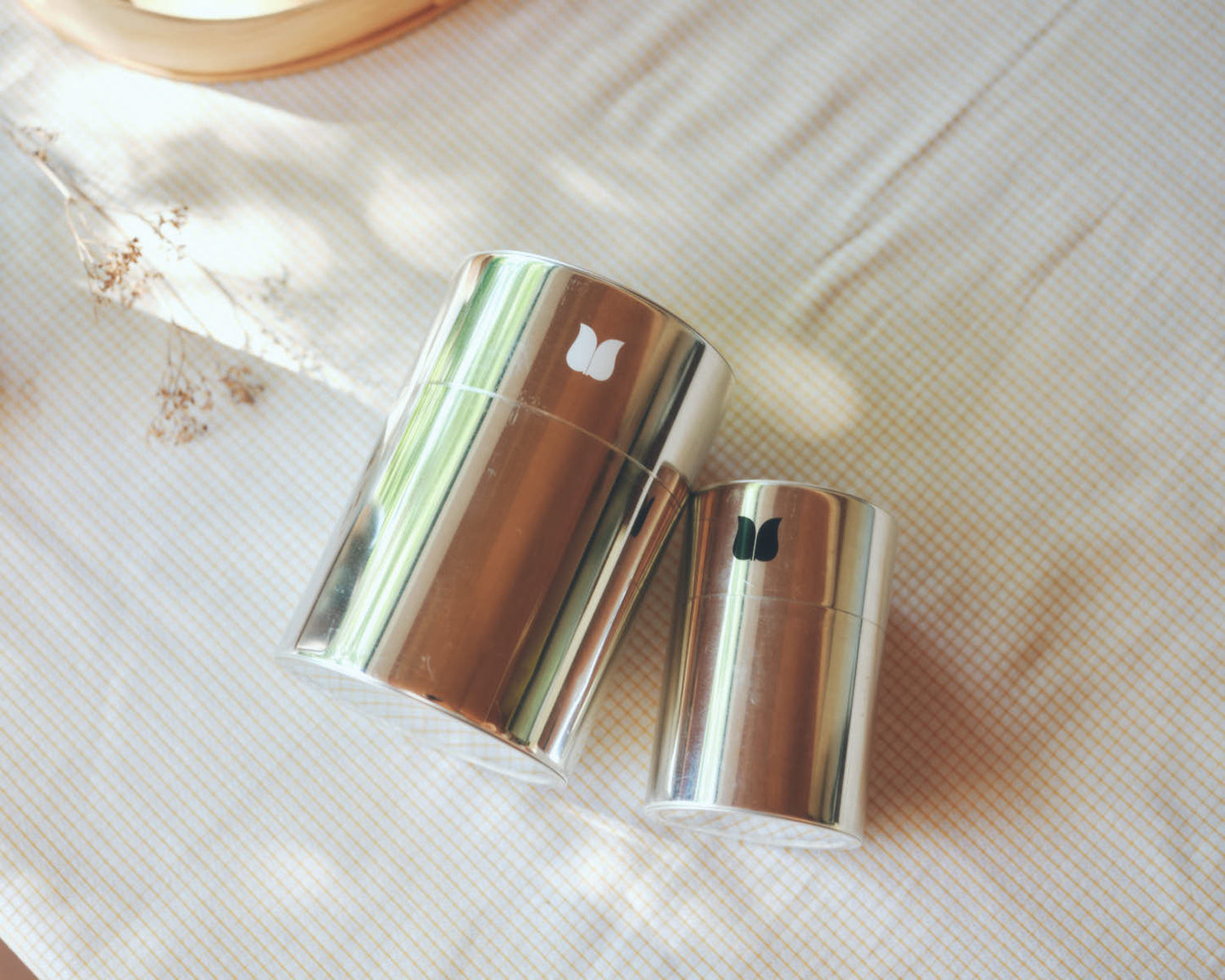 tea cans