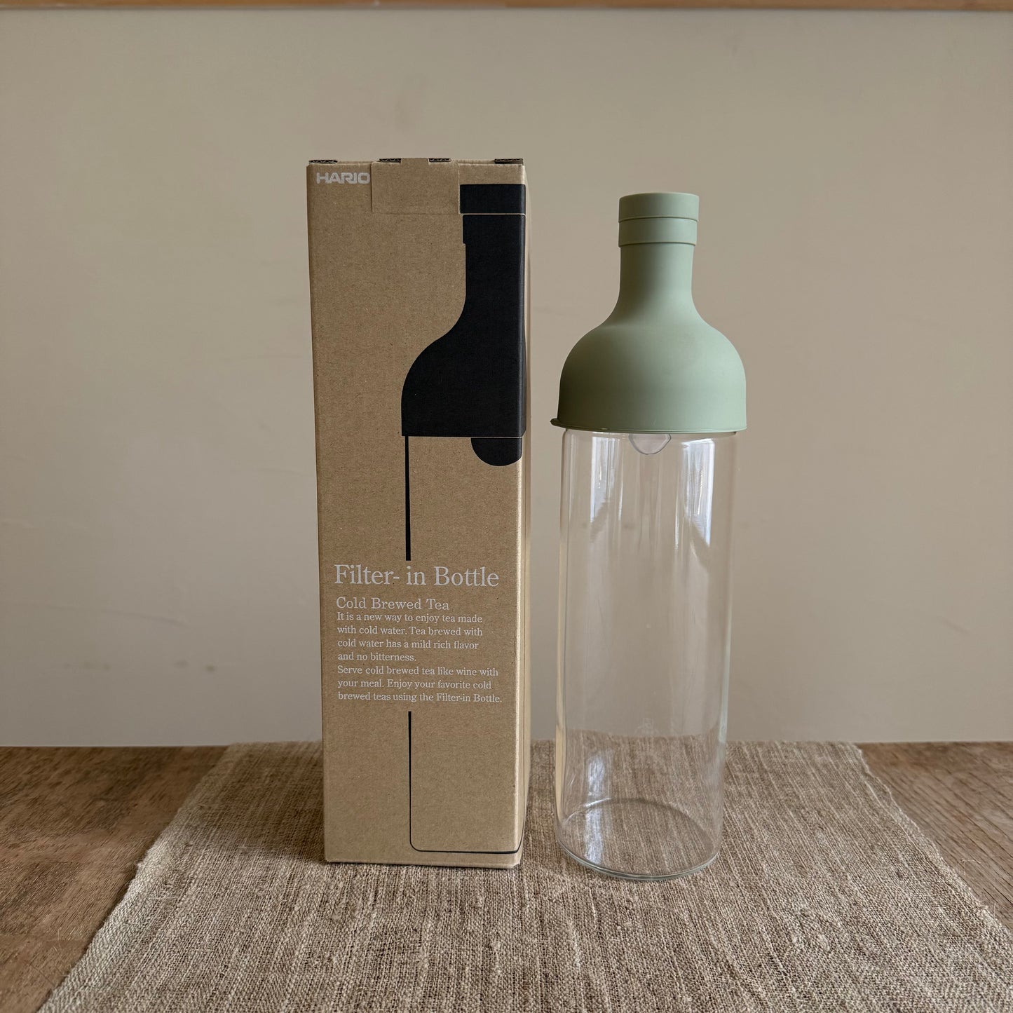 HARIO water bottle