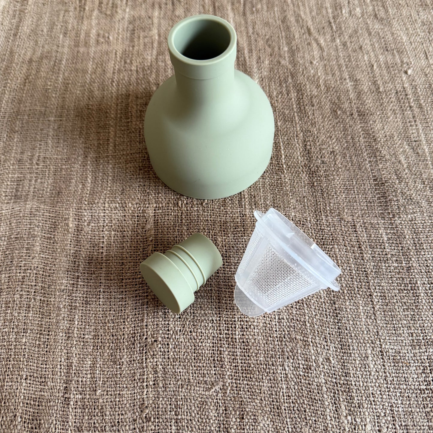 HARIO water bottle