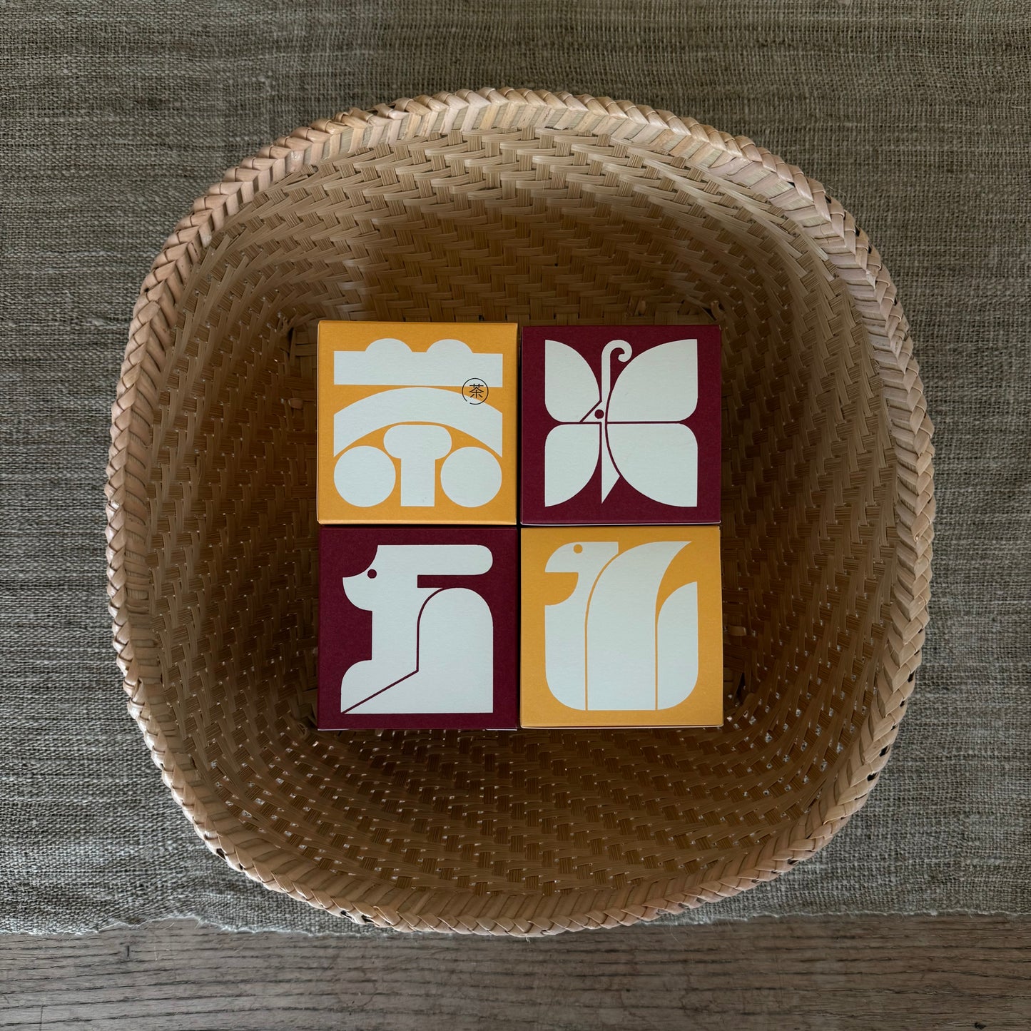 AMBER / FOREST TEA BOX